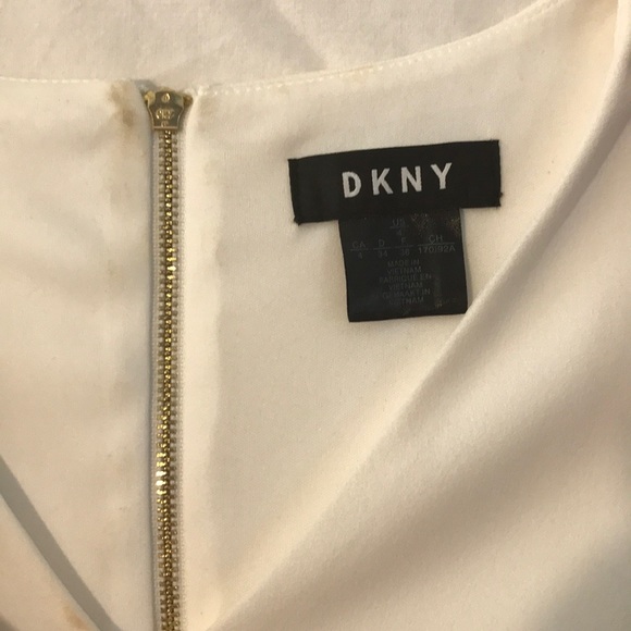 beautiful white dress - Picture 4 of 4